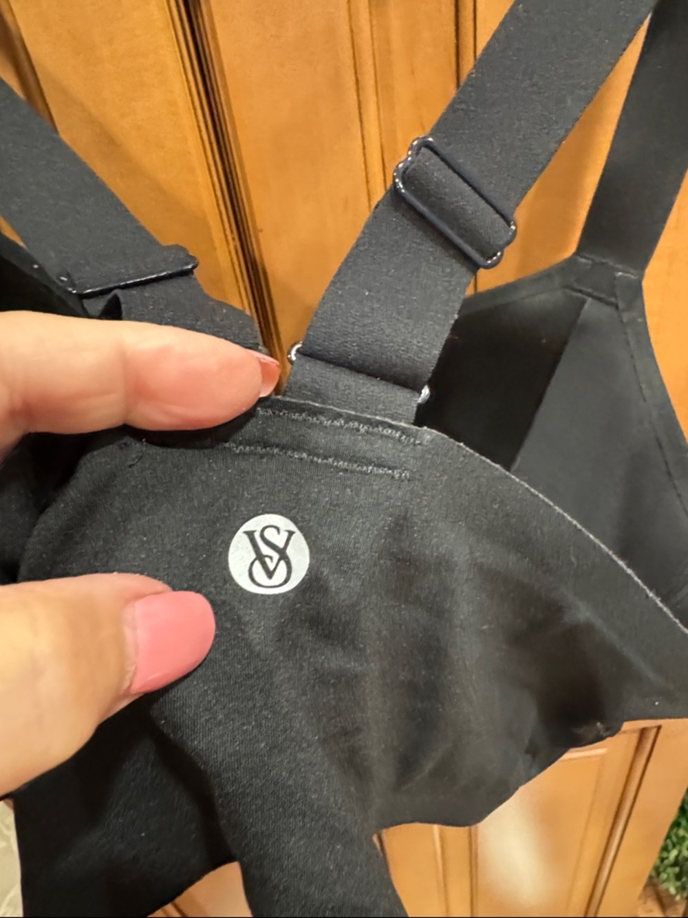 Victoria Secret Black Seamless Wireless Bralette with adjustable straps, XLG - Picture 3 of 7